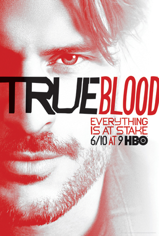 Illustration for article titled First glimpse of a fanged Chris Meloni from True Blood!